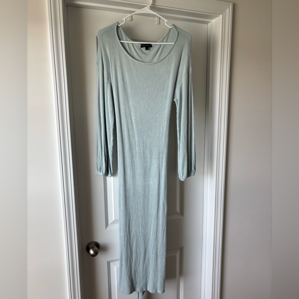Long Sleeve Scoop Neck Maxi Dress